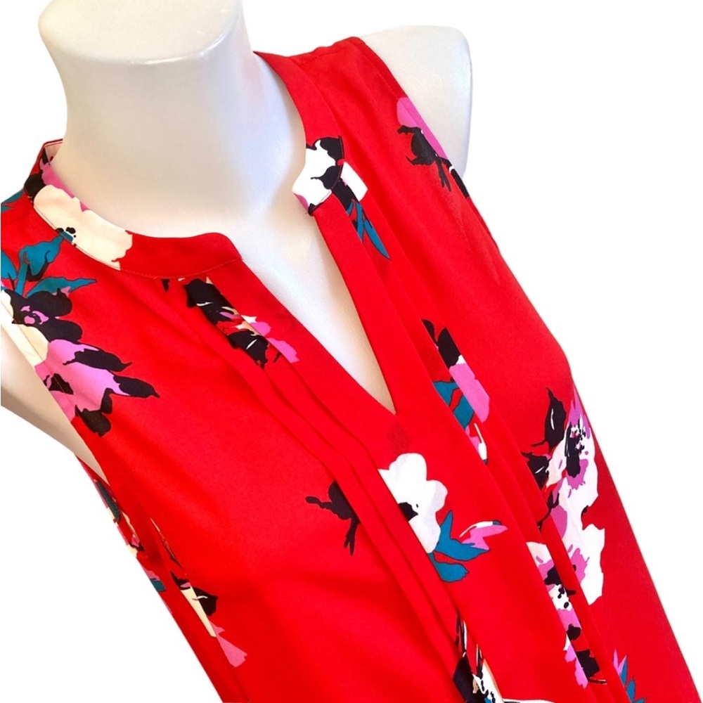 Hawthorn Sleeveless Blouse - Picture 3 of 14
